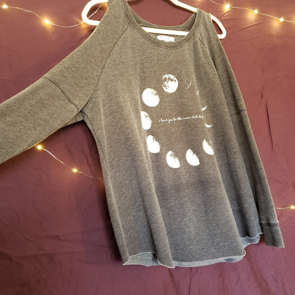 Cold shoulder sweatshirt